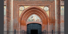 Mortara, particolare del portale del Duomo © Alberto Jona Falco