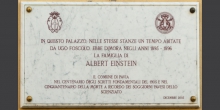 Pavia, in via Foscolo lapide in ricordo del soggiorno della famiglia di Albert Einstein © Alberto Jona Falco